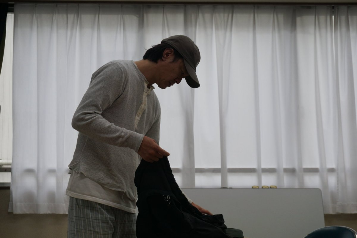 chipokke's tweet photo. 憧憬日誌⑤

ワークショップ的な感じで色々な事を試しながら、より役に寄り添えるようトライしてしてます。
キャッチボールしながら…
草原に寝そべった感じでやり取りしてみたり…
↓つづく https://t.co/zUCixrPDbA