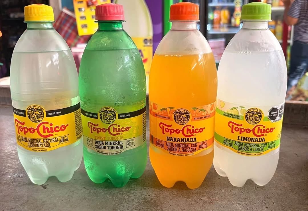 MerGarza's tweet photo. No importa cuando o como pregunten, siempre quiero una Topo Chico. https://t.co/N78khGNwHU