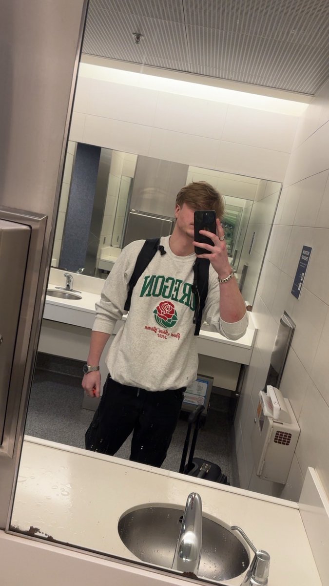 Dewykayyy's tweet photo. Lil dump https://t.co/SU0QItUpsi