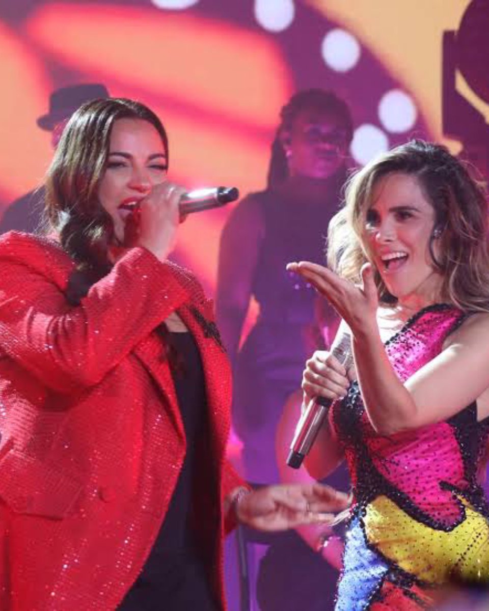 MeContaJa's tweet photo. MAITEMANIA! O tão esperado comeback de Maite Perroni ao mundo da música começa a render frutos, e “Solo Tú y Yo”, em parceria com Wanessa Camargo, estreia na 78ª posição do iTunes Brasil.

O hit já acumulou o total de duas (sim, 2!) vendas na plataforma. Já comprou? https://t.co/eBiKxOwQnU