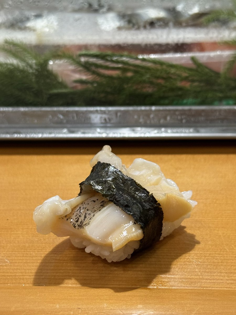tomitahonten's tweet photo. 9/26

受付終了致しました。

お土産20時頃
※濃厚豚骨魚介。純ド豚骨🐷

明日27日は14時30分が最終回の
短縮営業🙏

10/5〜9日 出張でお休み🇻🇳

とにかく日々やるだけです。
レギュラーメニューと向き合う
大切な時間。本質の営業です。

町寿司もこれまた最幸です。
誠実な姿勢。
富士美寿司さま🍣 https://t.co/xYdEnquAoX