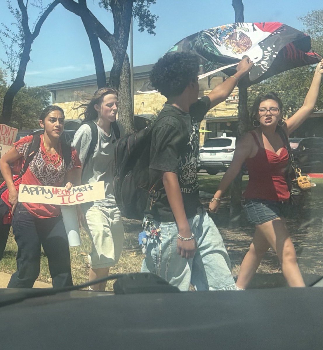 TPPF's tweet photo. Exhibit A: Austin ISD students staged a walkout today.

The schools could easily stop them.

They choose not to when it supports their political agenda. https://t.co/o0MHmEuXE4