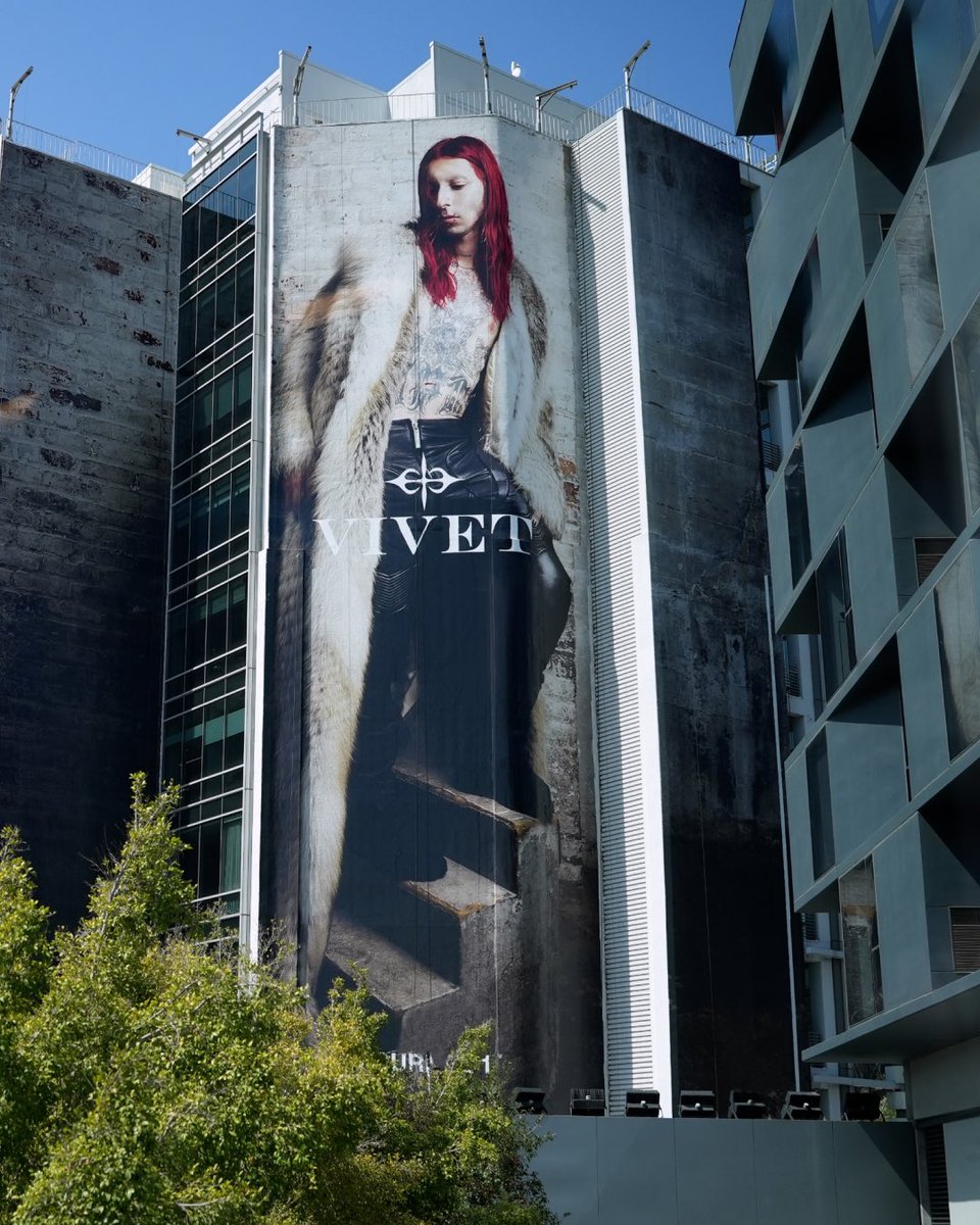 vivetofficial's tweet photo. Journal 01 on Sunset Blvd. https://t.co/jDLrZ84Ksv