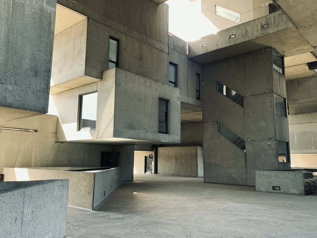 ThomasRobegbb's tweet photo. Inside Habitat 67, Montreal https://t.co/MH9yjkDIBD