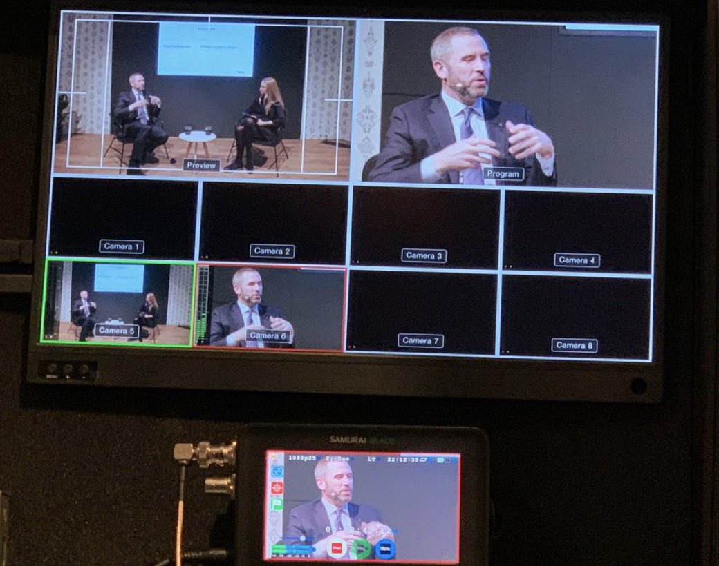 MonicaLonng's tweet photo. “We’re victims of a broken global payments infrastructure… You could remodel the house—which SWIFT is doing—but you won’t fundamentally fix the problem unless you rearchitect the house from the ground up, which Ripple is doing.” -@bgarlinghouse on stage at #WEF20 @WSJ House https://t.co/3mnsThOMbO