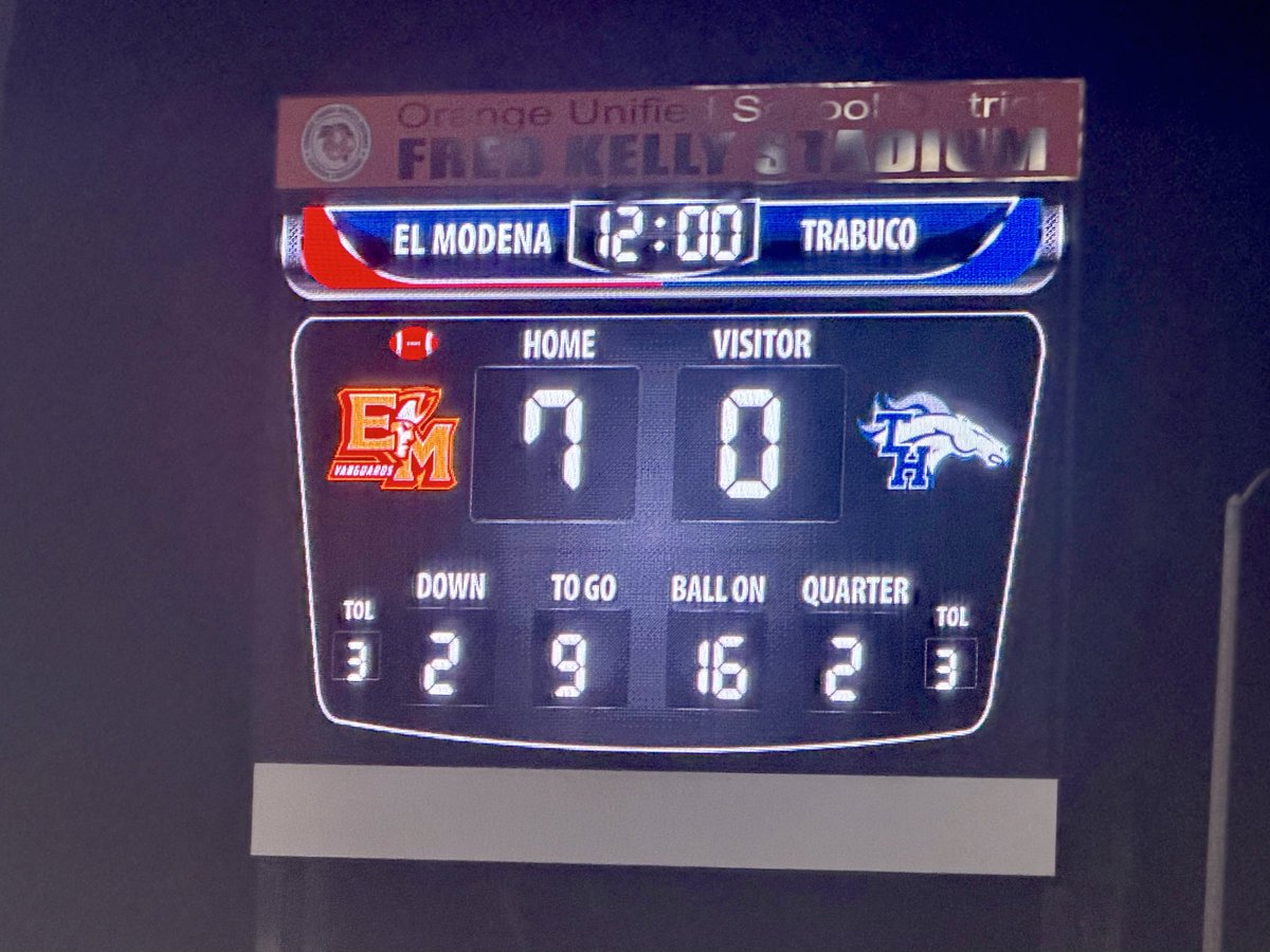 FernandoMDonado's tweet photo. ElMo leads 7-0 after 1 Qtr.
@OCSportsZone 2026 🏈 #FNL #WeekFIVE @THHSMustangs 🩶💙🆚 @elmodenafb ❤️💛 from Fred Kelly Stadium.
Coverage coming on our FREE website https://t.co/fNSrRvzDg7
@TimBurtIrvine @ElMoAthletics @TrabucoHillsAD
📸©️: @FernandoMDonado, For OC Sports Zone https://t.co/DaRMlZ1KFZ