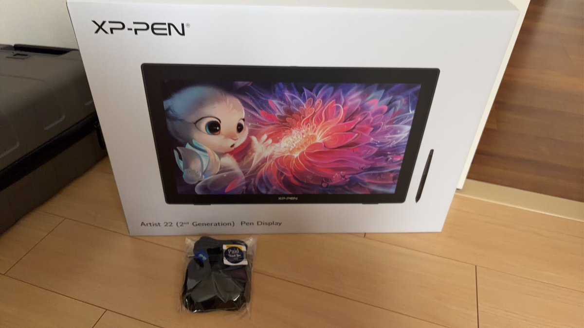momohida's tweet photo. ノートpcが壊れて絵が描けなかったのですが、新しく液タブをお迎えした✌️ https://t.co/c9QMUWt45C
