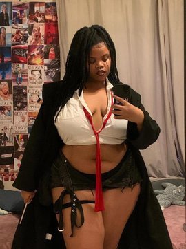 Hannahcyprian2's tweet photo. @fuckupdc Big mama https://t.co/YiGXzsTEeC