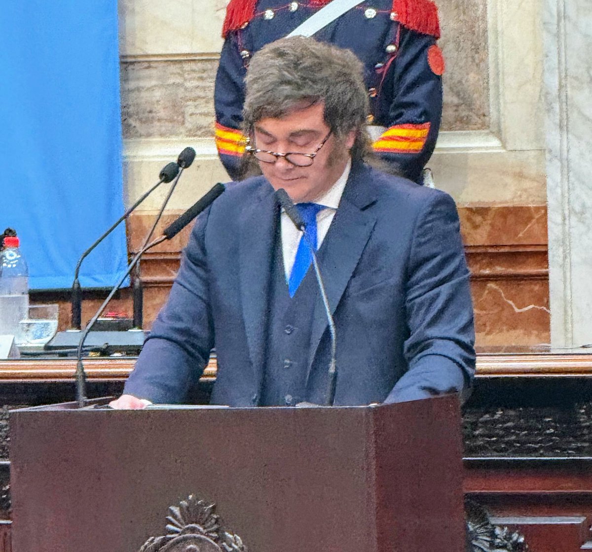 AlejCaracciolo's tweet photo. 10 pecados capitales Milei 
Incumplido el fallo Educativo . 
Corrupcion 
Maltrato a científicos e impedir investigación 
Cierre de salas
Compra de opositores 
Represión a jubilados 
Cierre de pymes
Pobreza
Pérdida de trabajo #bastaMilei https://t.co/eof67nNsUm