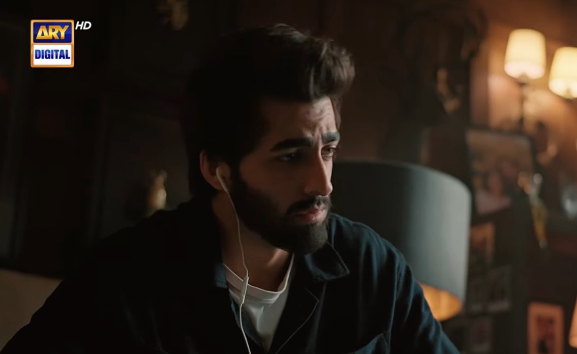 UzmaRS's tweet photo. How PHENOMENAL are Nameer & Durre in #DarENijaat . Pure heartbreak seeing Zaryab quietly torment over her parting with Zaamil.  But wasn’t it just delicious watching Zaamil writhe in shock over the Abu Bakr news? Everything he believed about Zaryab’s fate is now shattered. 

Oh what performances!! 😮‍💨