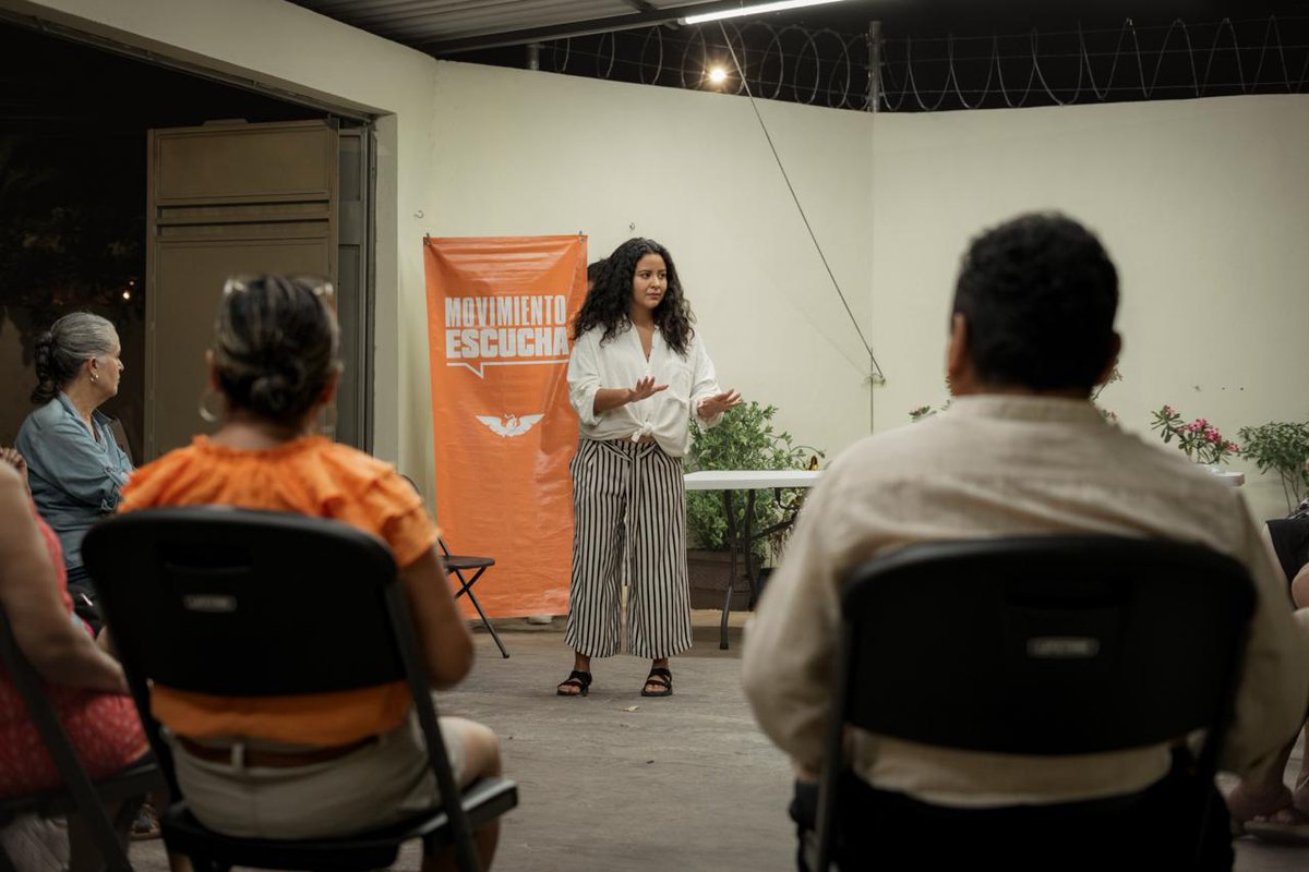 STEinforma's tweet photo. @MovCiudadanoYuc escucha a vecinos de Ciudad Caucel ante problemática de abandono animal https://t.co/ig5g3ChZJp

Habitantes proponen fortalecer el registro de animales y acercar campañas de esterilización a la zona. https://t.co/xGpWZusHnc