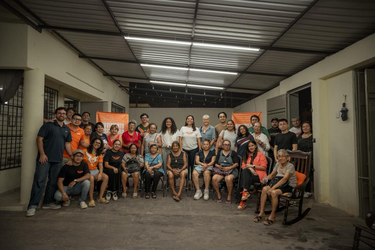 STEinforma's tweet photo. @MovCiudadanoYuc escucha a vecinos de Ciudad Caucel ante problemática de abandono animal https://t.co/ig5g3ChZJp

Habitantes proponen fortalecer el registro de animales y acercar campañas de esterilización a la zona. https://t.co/xGpWZusHnc