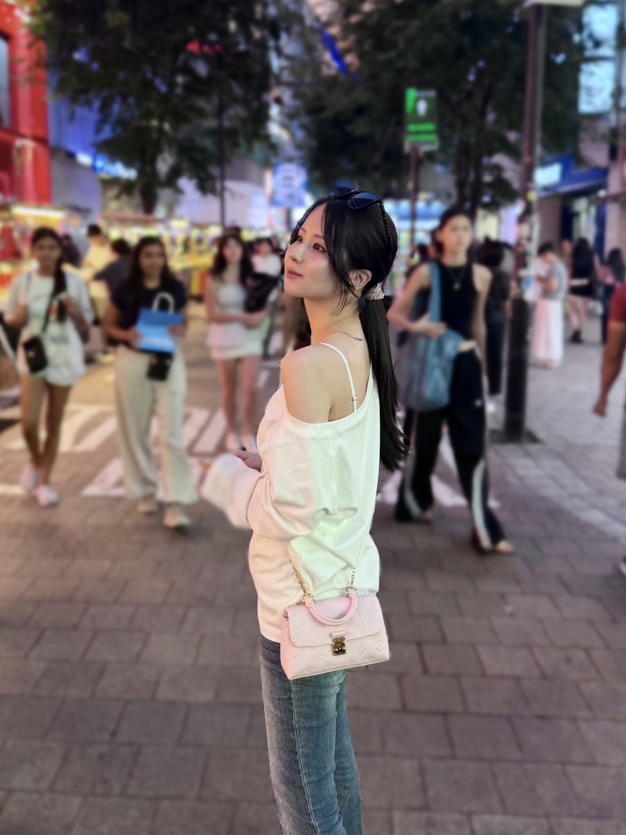 rechi325's tweet photo. トップスはSHEINです🤩💕首長く見える肩と鎖骨綺麗に見えるワンショルとオフショル2wayいけるゆるく着れる最高最高‼️1,260円の奇跡 https://t.co/XMBqLyAnsB
