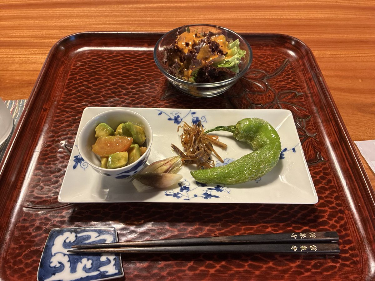 kani_killer_'s tweet photo. 素晴らしい朝食だった https://t.co/VVnK8q8zMY