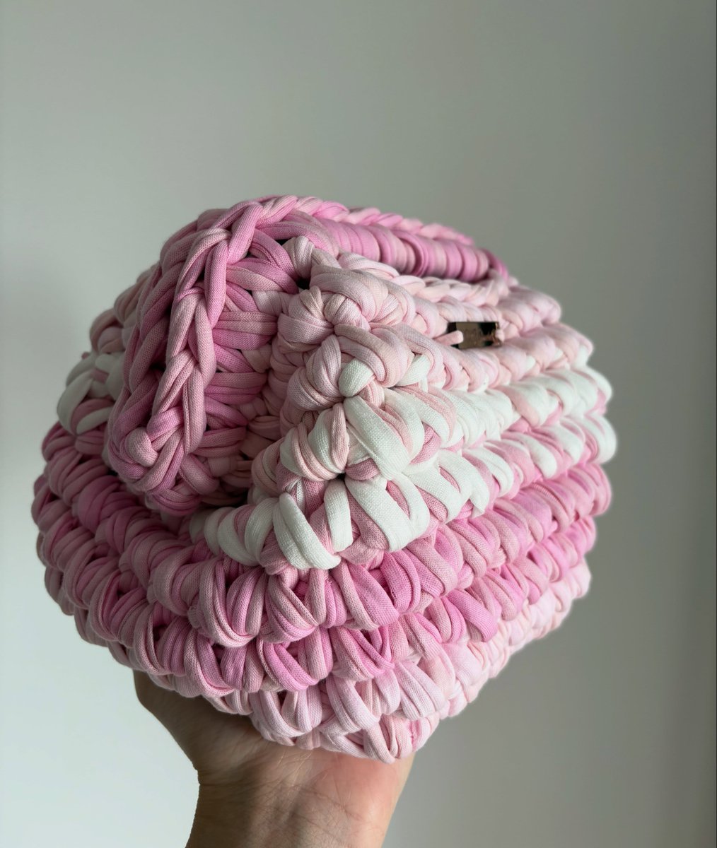 JiuJitsu2011's tweet photo. Pretty in pink. Clutch bag with detachable handles. DM to order. https://t.co/p4m5IEJbKH