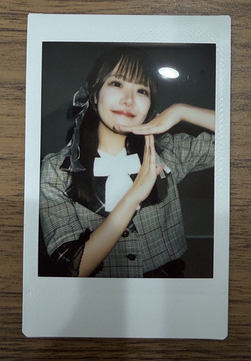 tolunkukentaDX's tweet photo. チェキありがとうございました！
相方からたっくさん聞いてますが、やっぱり話すと良さをさらに感じました！相方から聞きましたが、パフォーマンスも良かったですよ！でも応援してます！また行きます！ https://t.co/aBrpbCHPZO