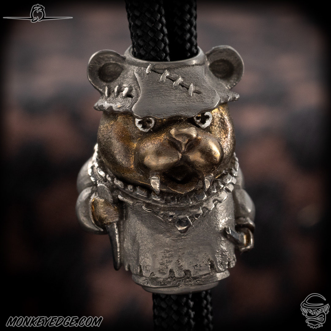 MonkeyEdge's tweet photo. These Bad Teddy beads from Dmitry Streltsov aren’t as cuddly as your childhood bedtime pal! Stitched button eyes, bad attitudes, and getups from astronaut to grim reaper. In stock now at https://t.co/WzdXkdNmr7!
#bead #art #dmitrystreltsov #edcbead #edc https://t.co/cPjuQgbsLp