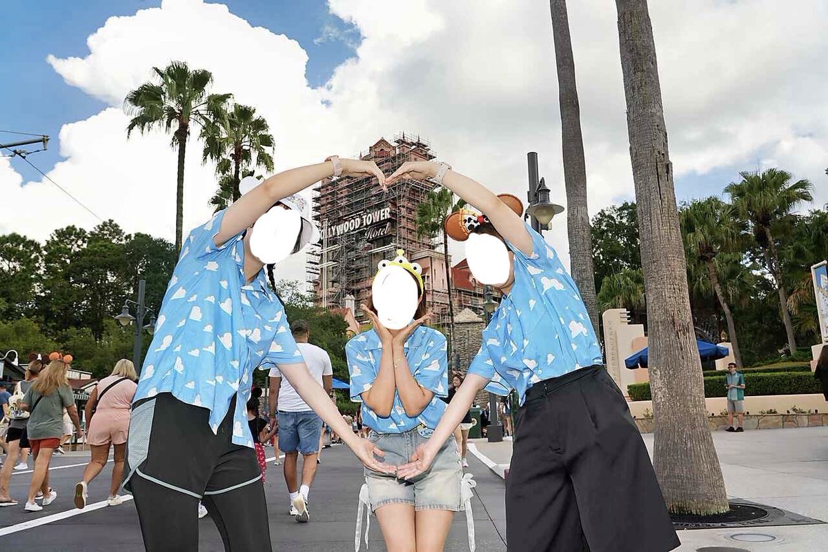 amkossm's tweet photo. 4パークのミキミニ🐭🎀制覇しました🤗✨ヴィランのショーが凄すぎて2回見たけど何回も見たい…全部規模が大きくてド派手で、本当に最高。毎日感動の連続😭8日間も楽しんだので今日の夜中に帰ります🥲 https://t.co/osnkkiszVW