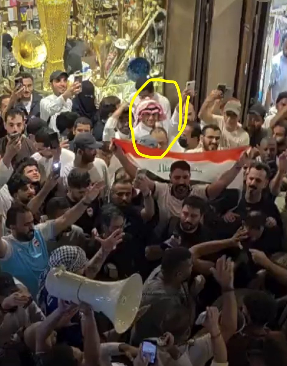 Gakd8a's tweet photo. @omarqahtan87 استخباراتهم ليش حاصرين ارواحهم بنصهم وصار دورهم يفتحون طريق للنسوان 🤣🤣🤣 عالاساس ماينعرفون مثلا لو حتى يصيرون قريبين من الحدث مثلاً 🤣🤣🤣 https://t.co/oieuWXmRS5