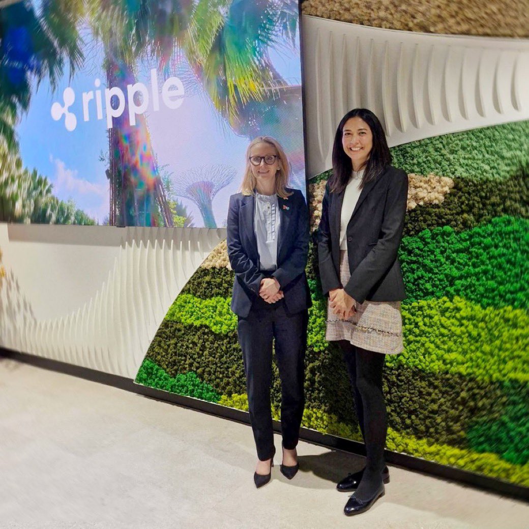 MonicaLonng's tweet photo. Great to welcome the UK's Economic Secretary to the Treasury @LucyRigby at Ripple’s Singapore office to discuss how digital assets can boost the UK's competitiveness and growth, building on its status as one of the leading financial hubs of the world. https://t.co/qtFO35lwyp