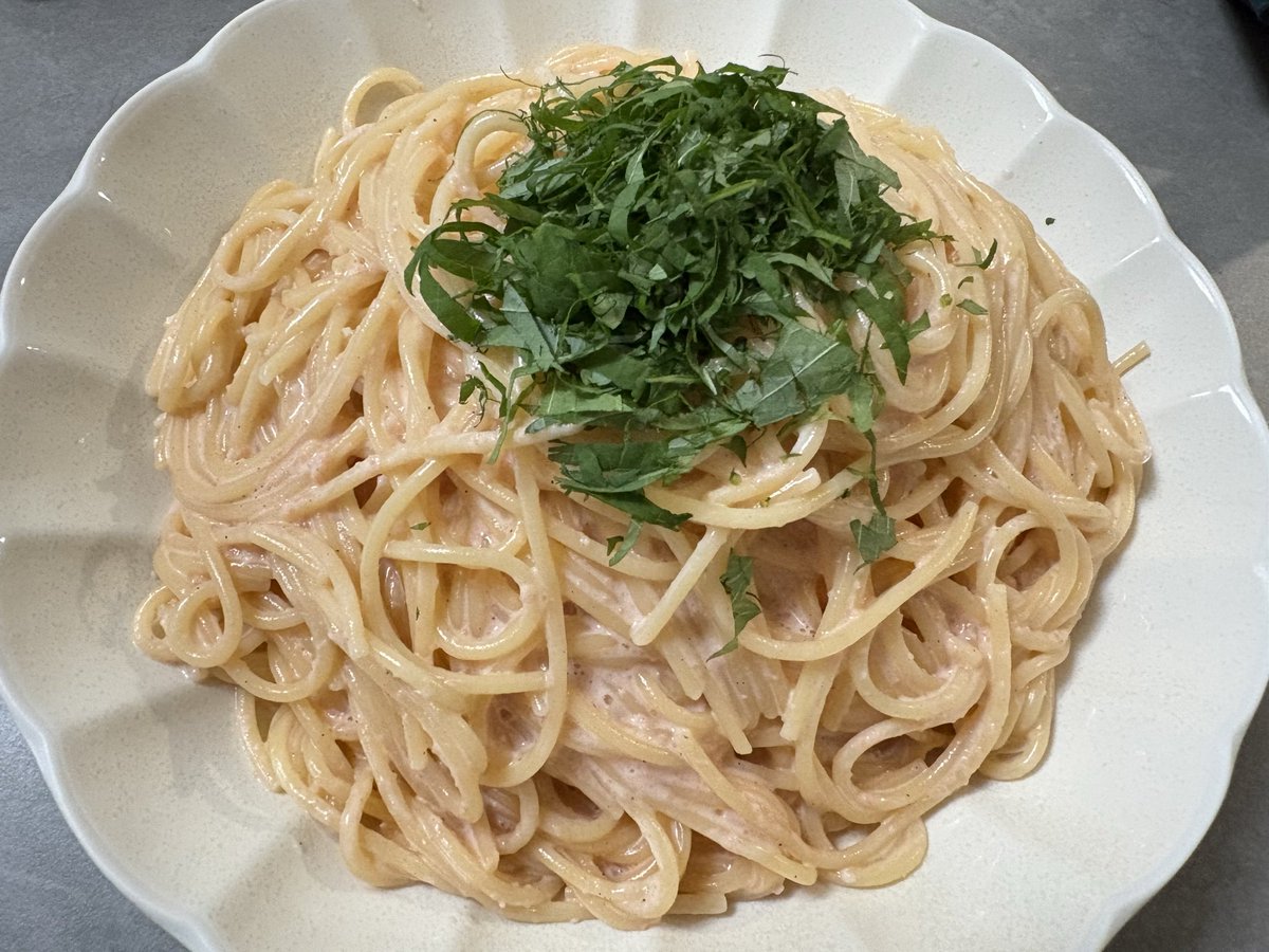 PD6JR4zEZV79083's tweet photo. 明太子クリームパスタ美味しくできた🤤
最高だ！

#飯テロ
#明太子クリームパスタ https://t.co/RtLWaGWRV5