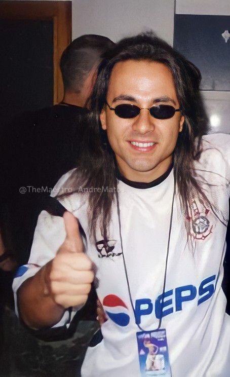 elyelsccp's tweet photo. O Corinthians é o time do rock 🦅🤘 https://t.co/DWw2L6XLbp
