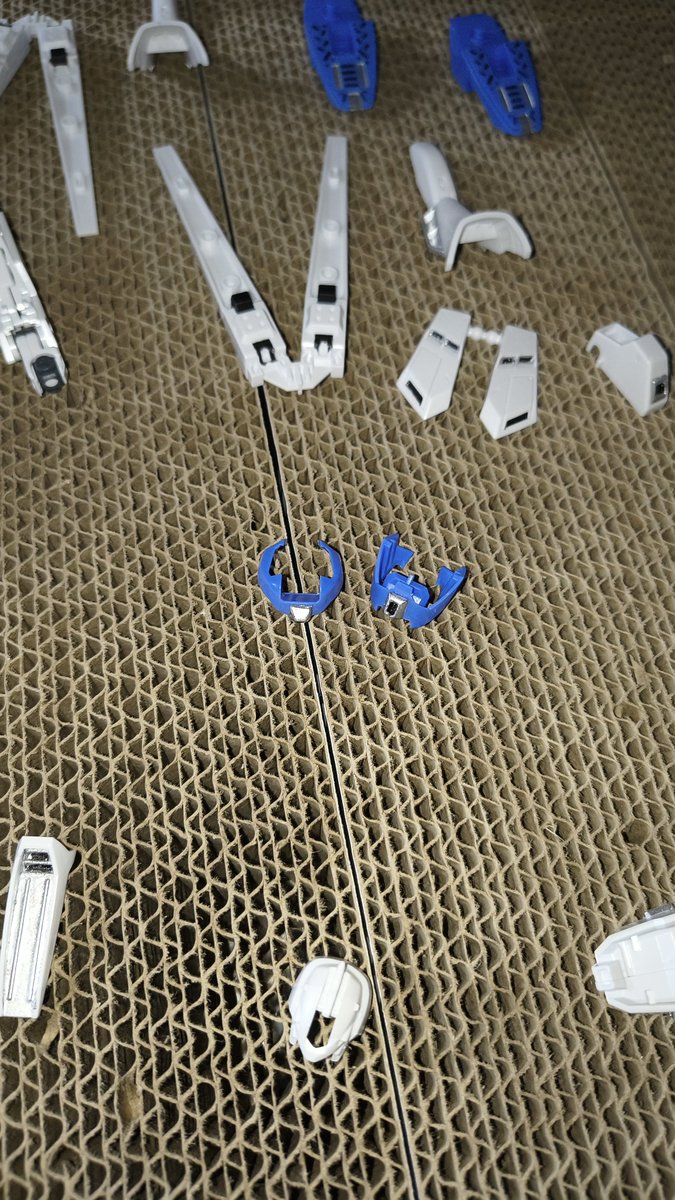 katati_studio's tweet photo. 亀作業
部分塗装中

#ガンプラ
#Hiν https://t.co/sQzJQhW3BB