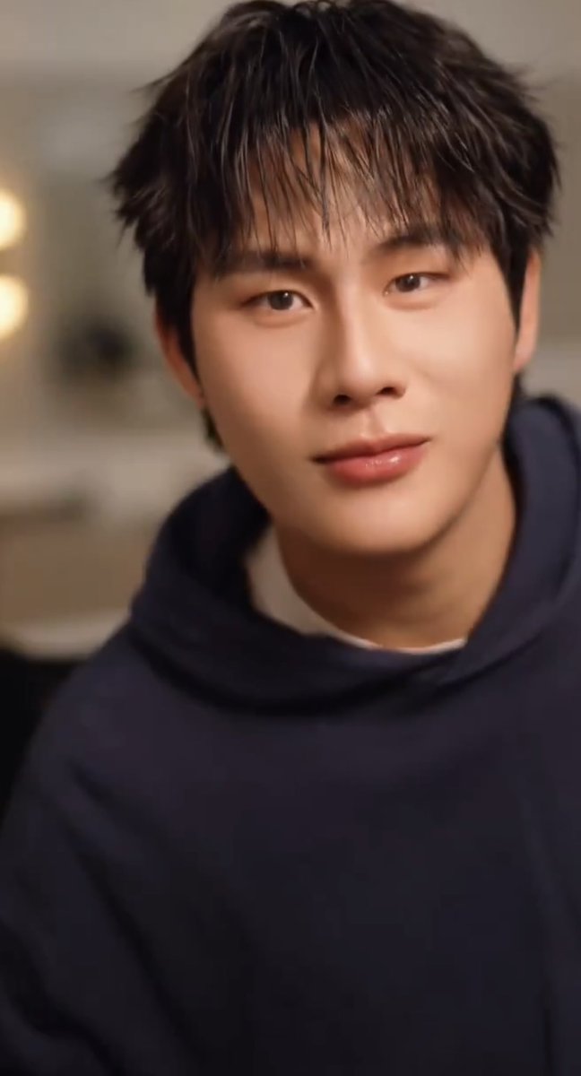 1994sGirl's tweet photo. ป๊าสำรวยหล่อมากนะคับ…ล้อชื่อป๊าผมได้เรย

🩵 #winynny https://t.co/dOcTPYpYE5