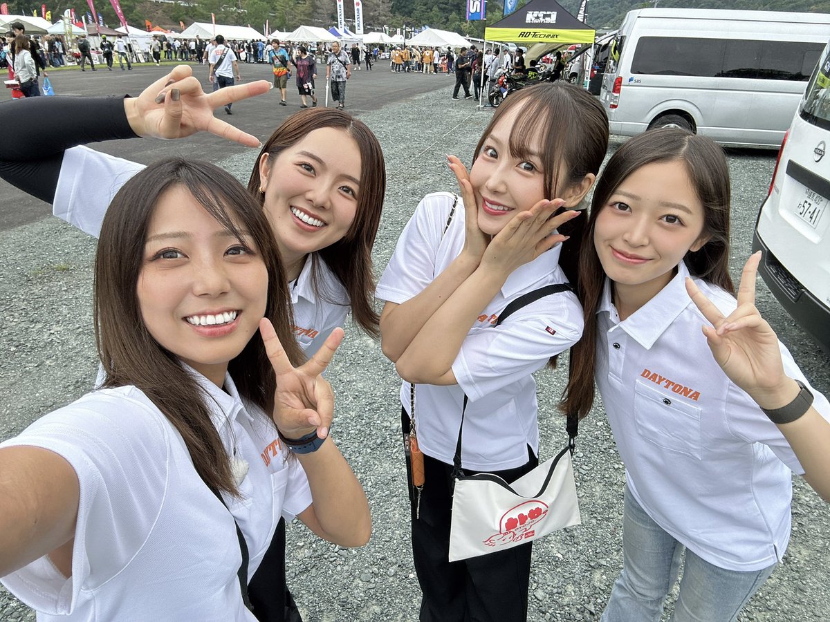 sLTLFgR96H4ZSTX's tweet photo. 茶ミーティング2026始まります！
オートバイ女子部はYouTubeで生配信をしますのでぜひ見てね！
https://t.co/TkZgXPR5vv https://t.co/BU0fR3lm3y