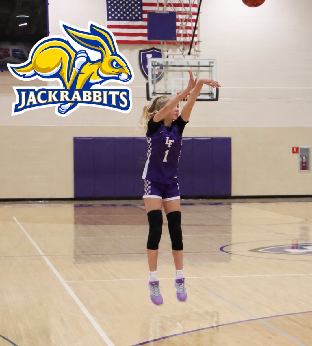 EhlinYoungberg's tweet photo. After a great unofficial visit I’m super excited to say I’ve received an offer from @GoJacksWBB! I’m grateful for this opportunity! Thank you to the entire staff for an awesome visit!💙💛🐰 @GbbFlyers @WCUgirlshoops @BrettSmith1515 @JakeSmith232 @GMacHoops https://t.co/PjeoQd9lmk