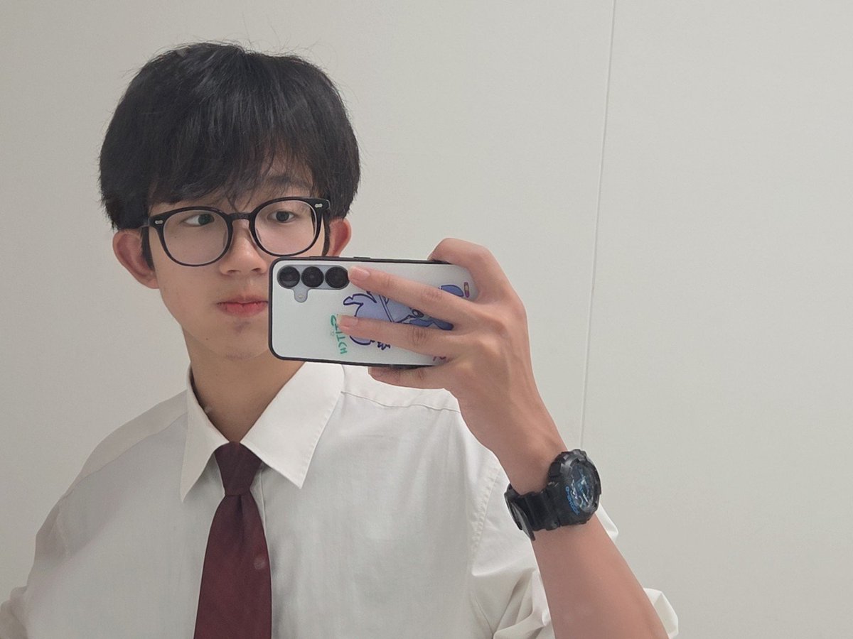 taii_2910's tweet photo. 動画載せるの忘れてた
今週は学校2日だけで週末だから嬉しいね https://t.co/IUrSdrnQor