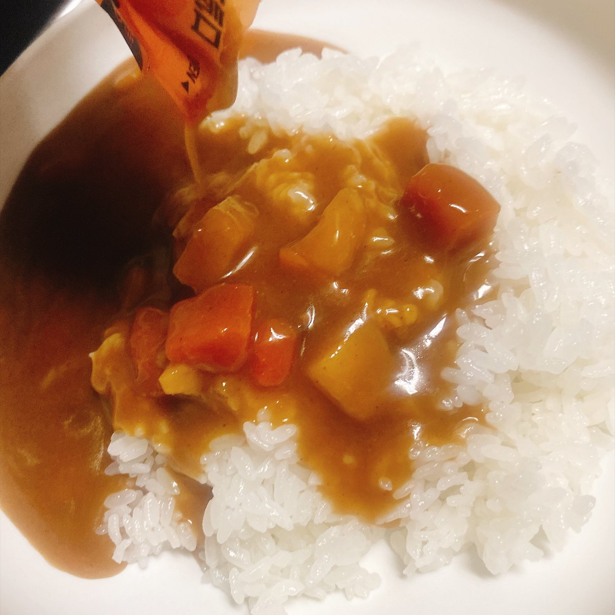 recarry_iwaki's tweet photo. おはようございます🦁

あいにくの雨ですね、、
昨日はセブンのカレー食べました🍛

今日も9時から営業です🛞

#タイヤホイール買取 #いわき　#高価買取
#アルミホイール #鉄チン #スチールホイール  #北茨城 ＃広野町 #高萩 https://t.co/KqEtbRup5c