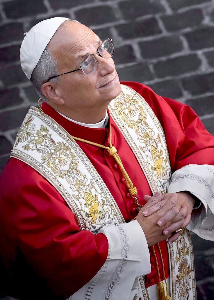 UcheMaryOkoli's tweet photo. Pray for the Pope https://t.co/y0IjYL9U5P