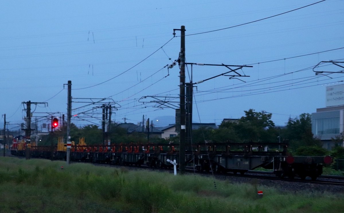 Katsu_4060's tweet photo. 2026/09/26 撮影
工9588レ(金沢工臨返空)
DD51-1192+ﾁｷ10b
雨で暗かったので記録程度に撮影 https://t.co/KO9j7uvYjk