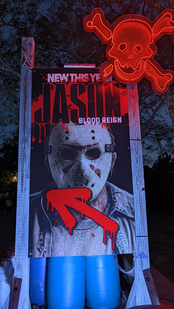 KICentral's tweet photo. If you head back towards WindSeeker, you will find a party hosted by Jason! It's a bloody good time.
#KICentral #KingsIsland #coasters #rollercoasters #sixflags #amusenentparks #themepark #themeparks https://t.co/h74EbyUSdM