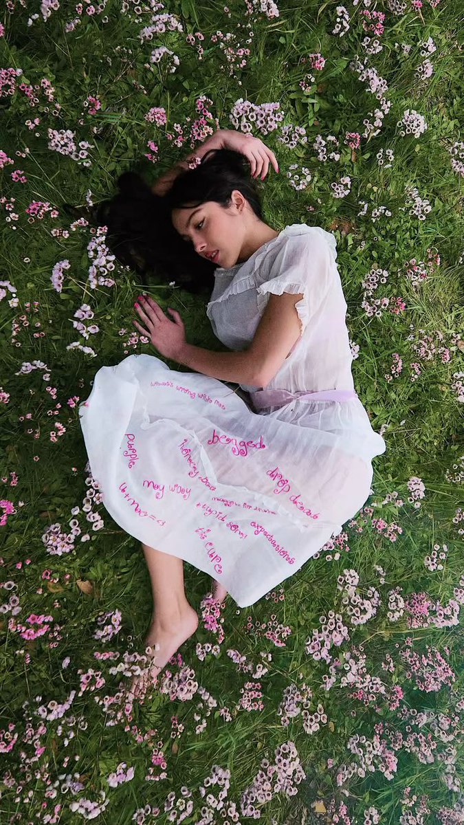 OliviaRMexico's tweet photo. 🚨SETLIST DE OLIVIA RODRIGO EN EL “UNRAVELED TOUR” https://t.co/jzhuhgcjdk