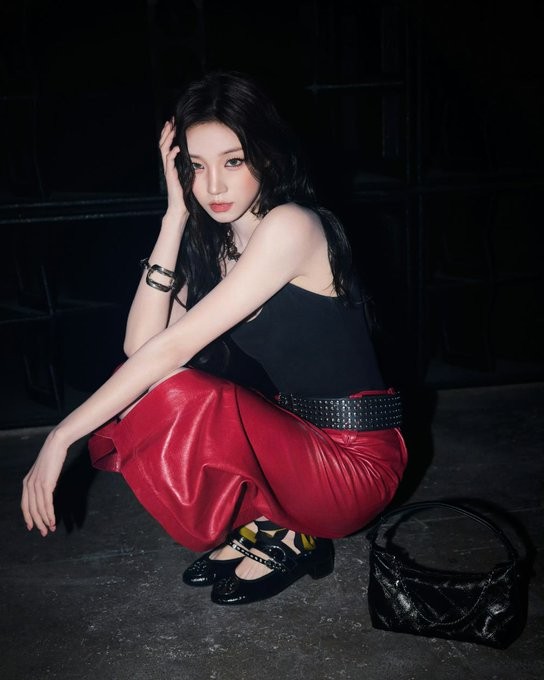 GIDLE_BOT_DAILY's tweet photo. #gidle #idle #neverland #여자아이들 #아이들 #네버랜드 #女娃 #kpop https://t.co/fwL63qizKy
