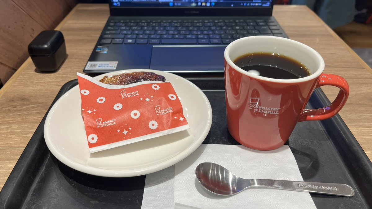 akeey11's tweet photo. いや、マジ、ケーキドーナツ　
朝ほんと何処行ったのかと https://t.co/IGECjtCBe9