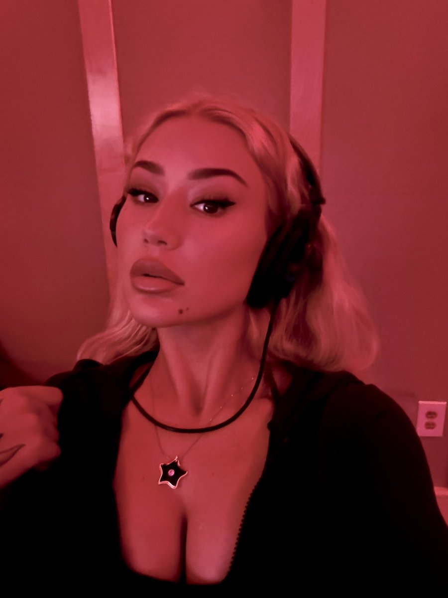 Complex's tweet photo. Iggy Azalea via X (2026) https://t.co/VoUi631nE3