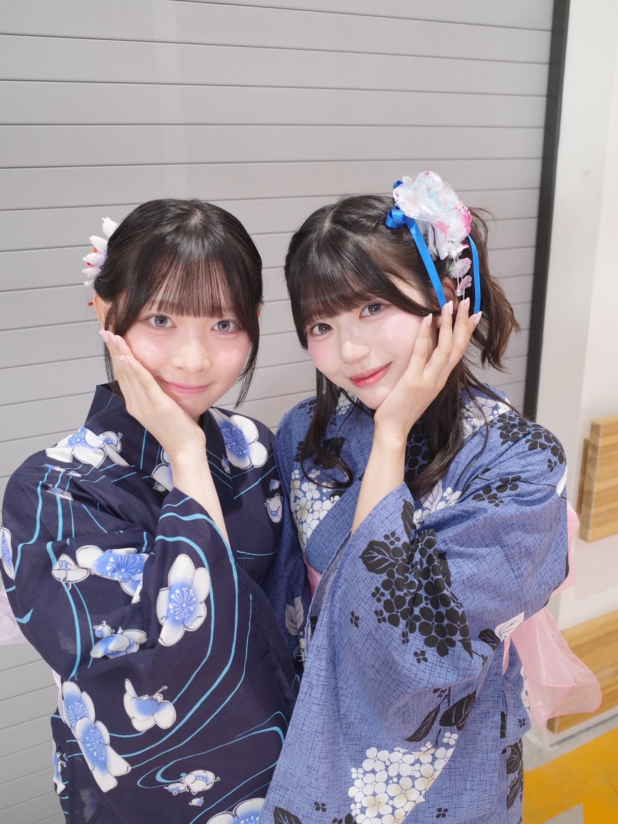 _ayane_1127's tweet photo. おはあーたん🎶

浴衣姿似合ってて素敵😻
今年も2人の絡みが見られて良かった😌

#石井彩音 ちゃん
#木本杏菜 ちゃん https://t.co/v5Yn52WCaI