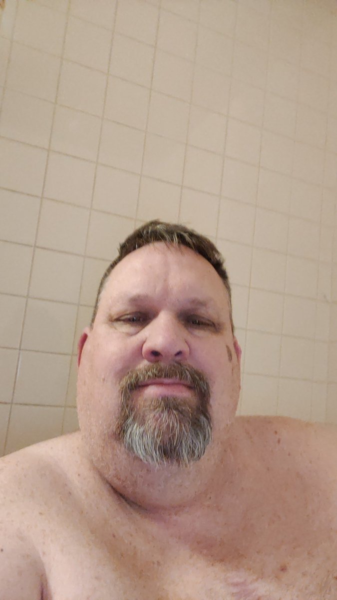 TaaamyPrecht's tweet photo. Be honest I need a girlfriend https://t.co/cSt23cHXgr
