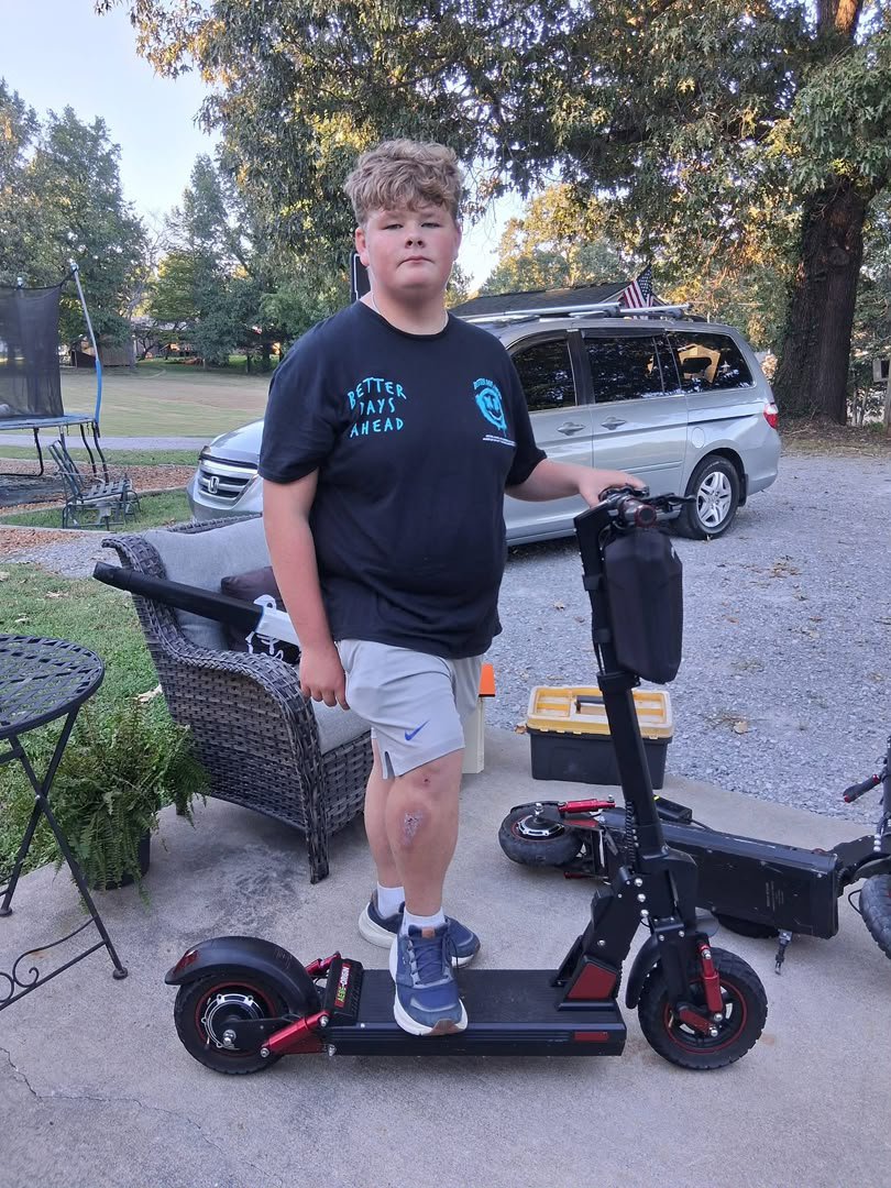 SarahMarsh673's tweet photo. I let him ride mine for TODAY but I told him one scratch or if it looks like he burnt my tires out he's done for!   Fingers Crossed he does the right thing!   Always something with this Boy.  Extra as All get out.....  lmao smh! HELP! 🤣 
Super Cycles &amp; Scooters 
#electricscooter https://t.co/B3dHaOODCn