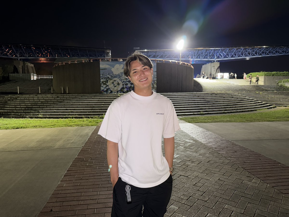 hollyhock_staff's tweet photo. こんにちは❗️
#ひたちなか市 PR大使の #西川幸之介 です。

先日、#国営ひたち海浜公園 のコキアライトアップを見に行ってきました🌿✨

秋の気持ち良い気候の中、綺麗にライトアップされたコキアを楽しんできました！

その様子をnoteにまとめましたので、ぜひご覧ください❗️

https://t.co/OGIta8XHnB

@kono_nishikawa
#水戸ホーリーホック #おらが街PRリーグ