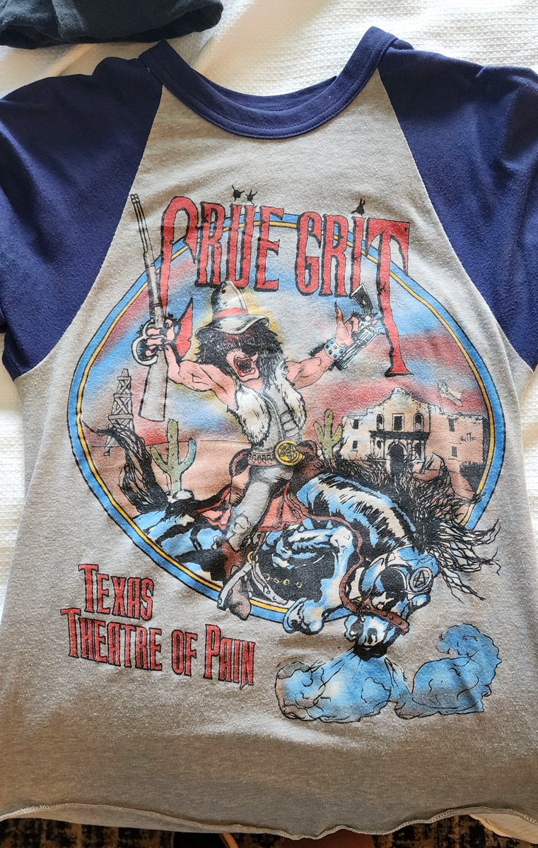 jamietx81's tweet photo. @NikkiSixx SLC show was 🔥-we def got all sweaty &amp; shit! 😂 Still cant believe THIS happend! 😵 inking it today. 

You asked about my shirt. Not thrift shop, got it from another TX Cruehead purch new fm TOP tour.
 
❤️ you all (but ur my fav) Ty4the 🎶 &amp; taking time to sign me! https://t.co/QQYWQqI1SD