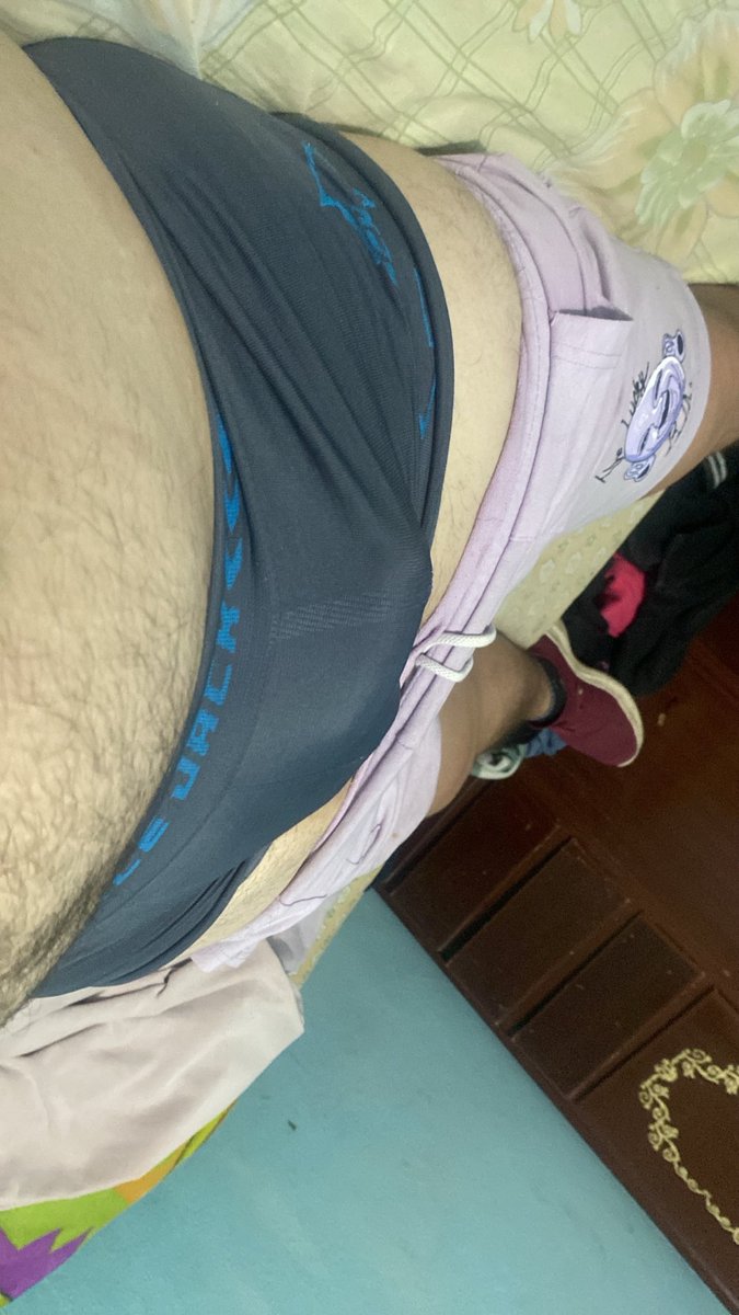 LuisArte18's tweet photo. Ocupo boxer nuevos, estos ya no me quedan:( https://t.co/zy9P62JmHU