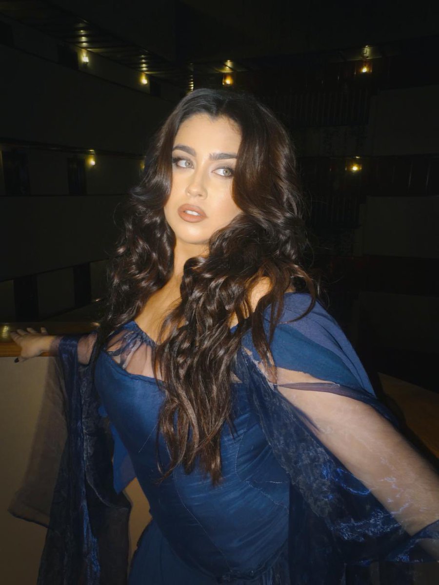 jaureguilineBR's tweet photo. LINDAA 

Lauren Jauregui publicou no instagram https://t.co/m9xZcnYeFM