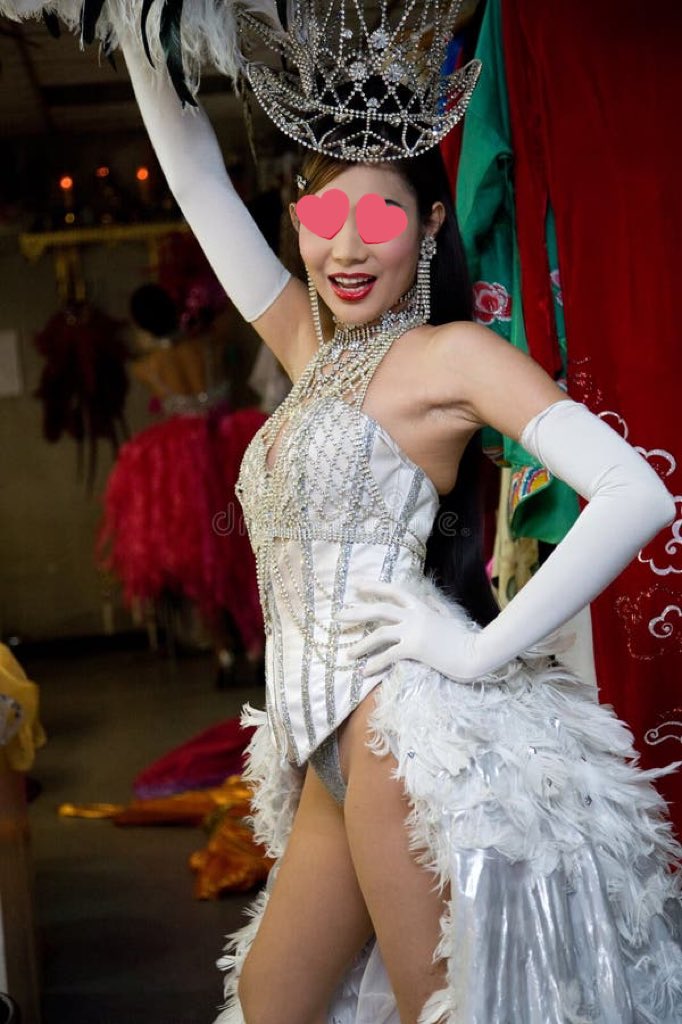 KentLeee5566007's tweet photo. 那年在泰國，最特別的就是在酒吧認識了‘’她‘’，ㄧ個ladyboy，不得不說她們有些時候比女生還女生
最後把ㄧ件香到不行的內衣帶回了台灣，結束非常值得回憶的旅程
#色色 #性愛 https://t.co/dx15VyVo2O