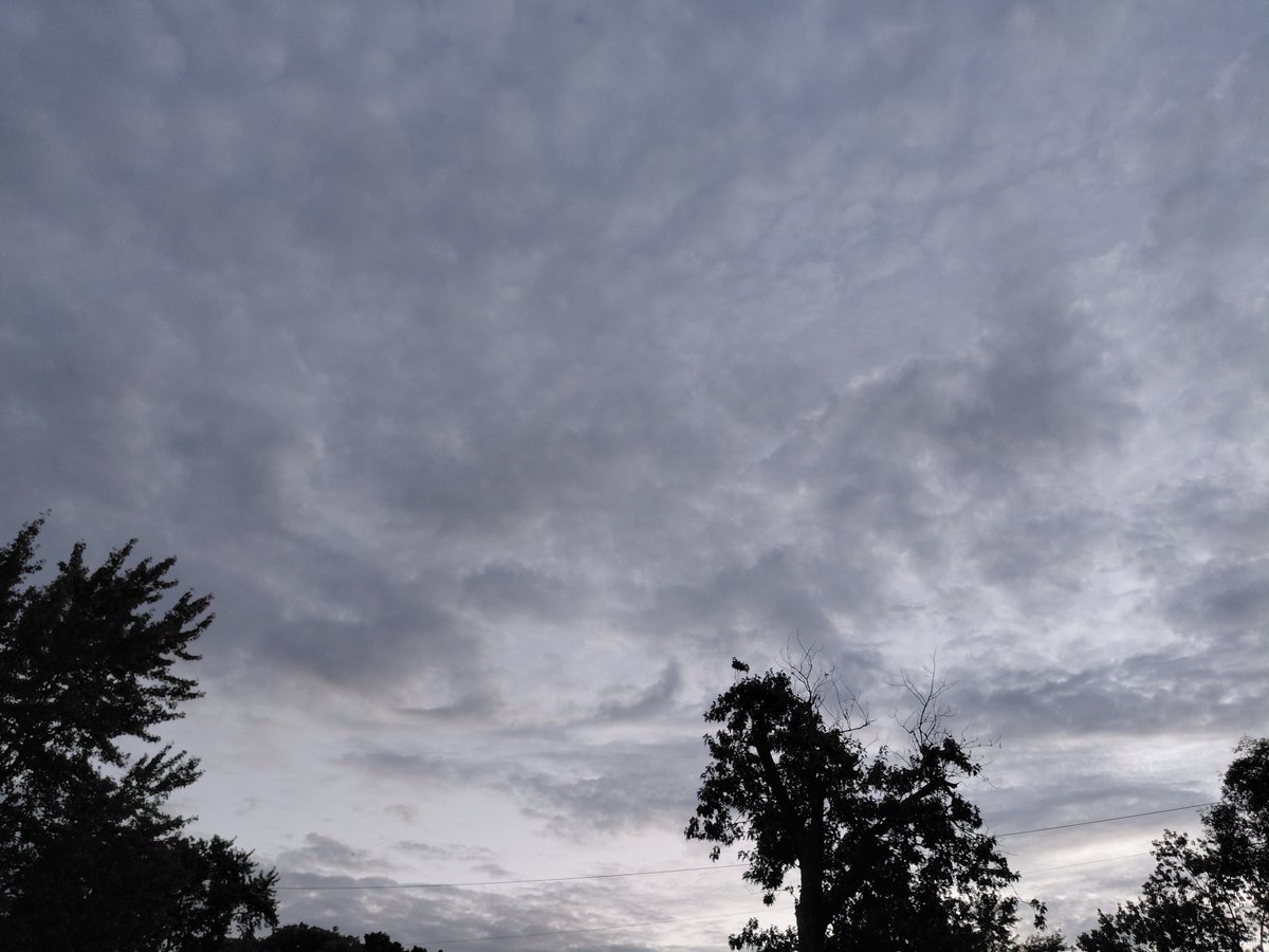 ohiohank's tweet photo. Banking on the clouds #MyFrontDoor https://t.co/wHUHgsixr1