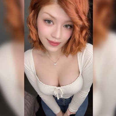 Viviglowglitter's tweet photo. #NuevaFotoDePerfil https://t.co/mPDj7F1FHu