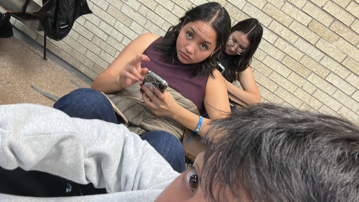 qntoninnn's tweet photo. día d locura con Marce,falto foto d nuestro helado 😪 https://t.co/9SdxY4PSC4